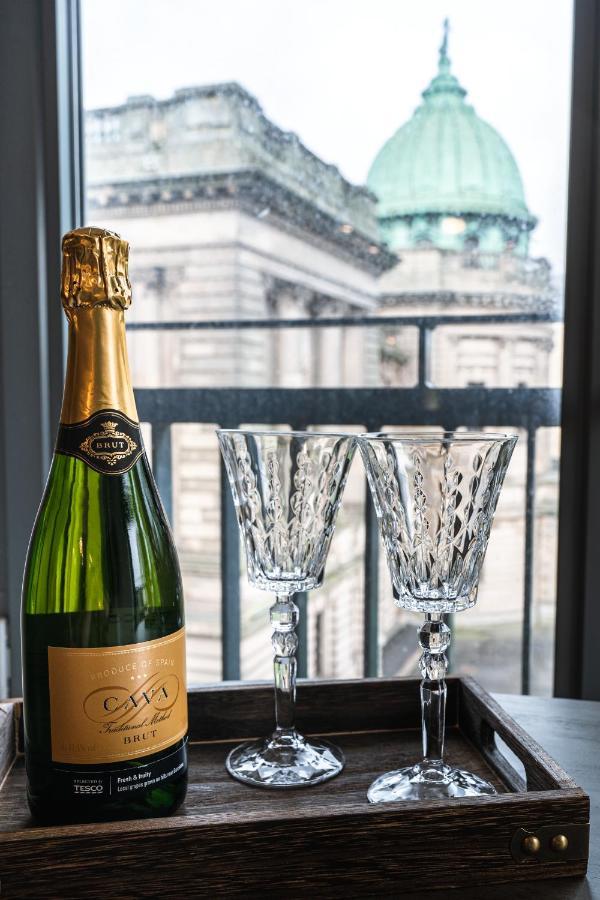The Lusso Suite - 2Br - A 5* Escape Like No Other Glasgow Exterior photo